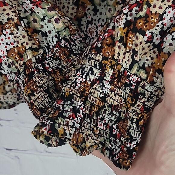 LOFT Multicolored long Sleeve Floral Blouse/Top. Thin And Light. Size Large. - Picture 4 of 6